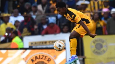 Maswanganyi comforts teary Vilakazi after heavy Kaizer Chiefs loss